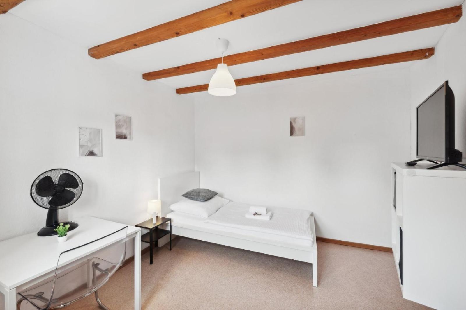 Andriss - Travel & Work - 5 Bedroom - Kitchen - Parking Καϊζερσλάουτερν Εξωτερικό φωτογραφία